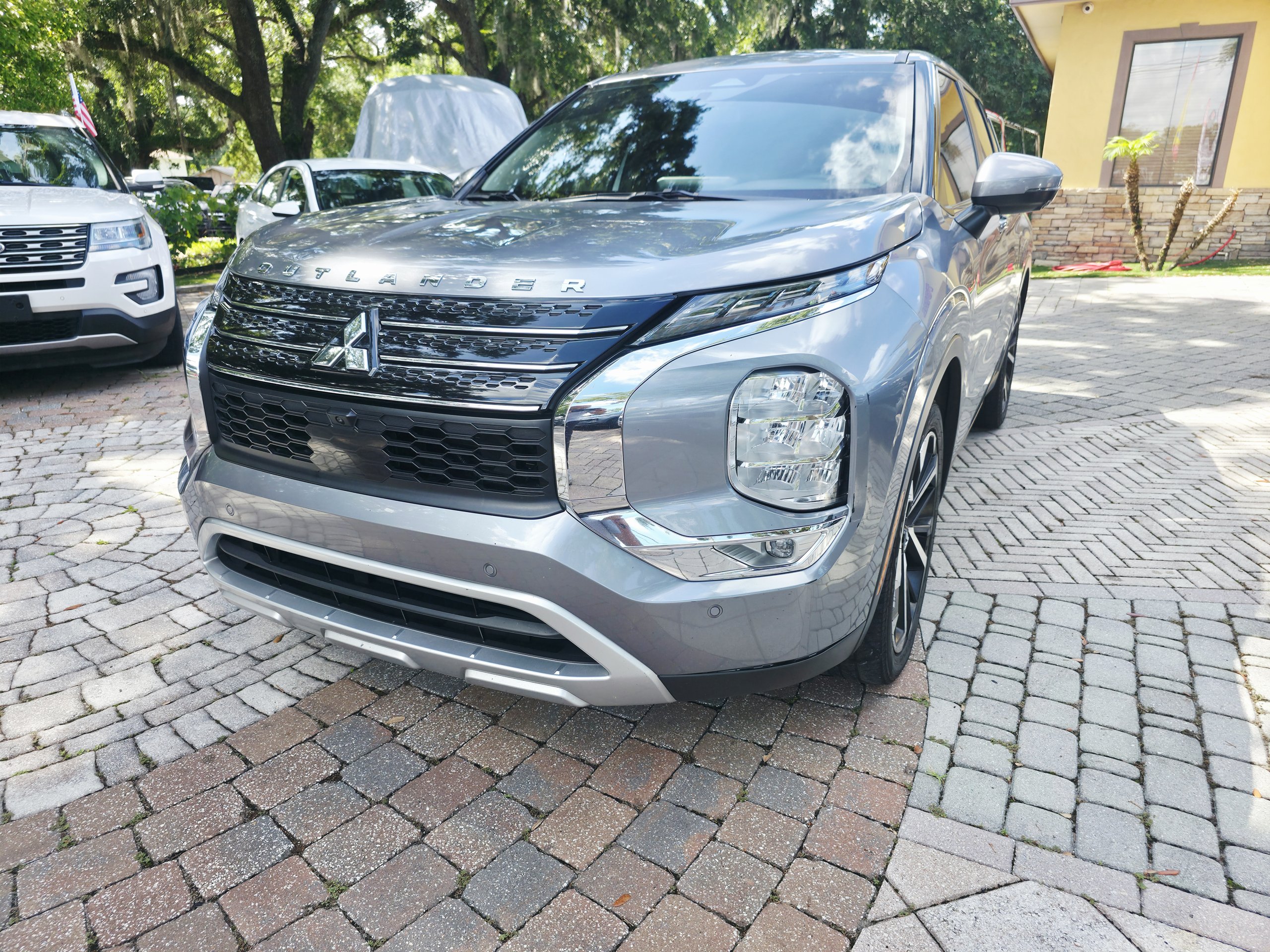 2024 Mitsubishi Outlander